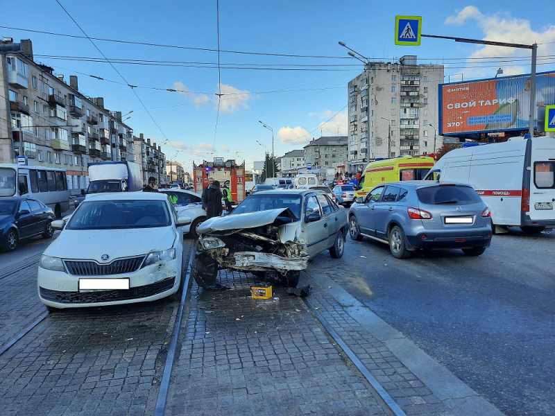 В суд отправлено дело 21-летнего тагильчанина, который устроил массовое ДТП на улице Победы