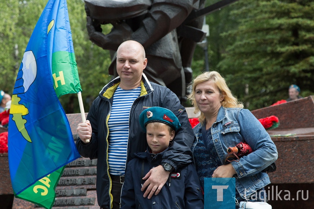 В Тагиле отмечают День ВДВ