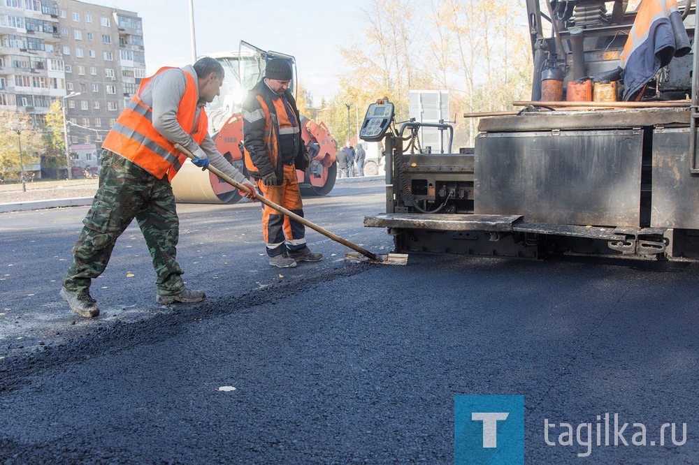 Завершается благоустройство Площади Танкостроителей и лесопарковой зоны на Вагонке