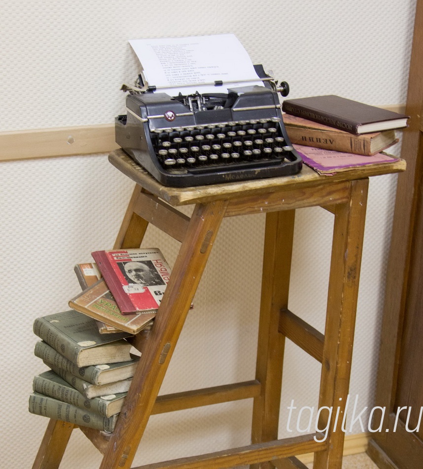 «Возьмемся за руки, друзья…». Литературно-музейный центр «Дом Окуджавы»