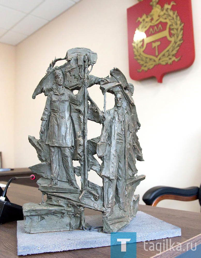 В администрации города прошла презентация проекта памятника медицинским работникам