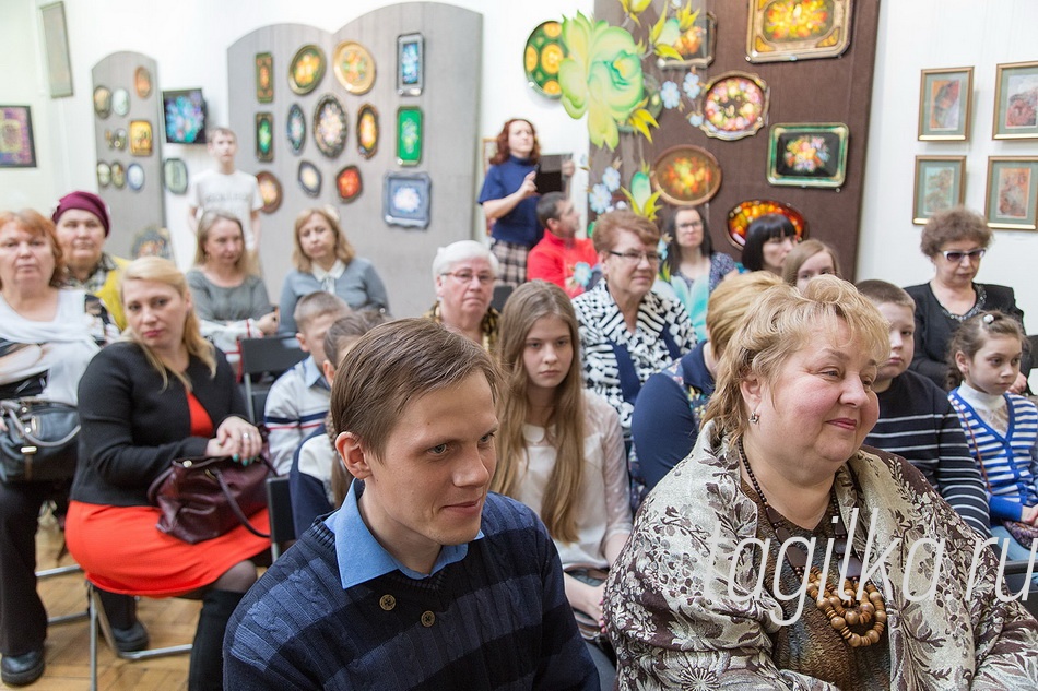 Выставка «Краски впечатлений».