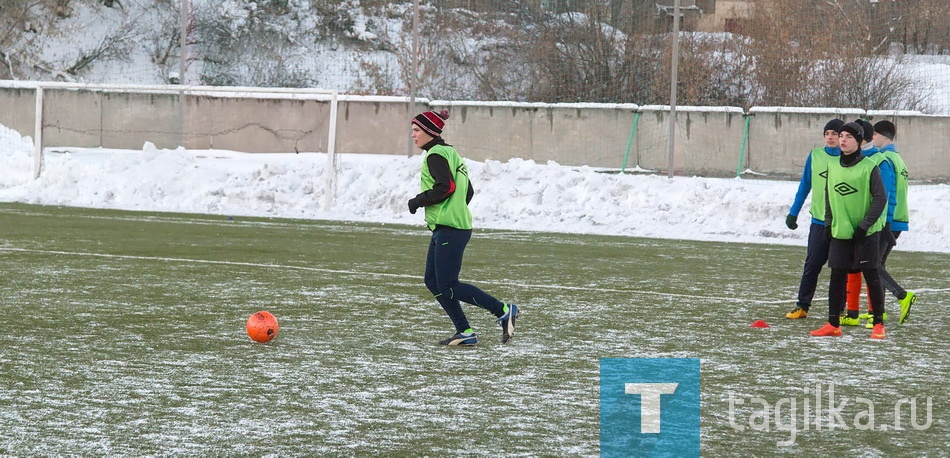 Футбол. Тренировка. Высокогорец.