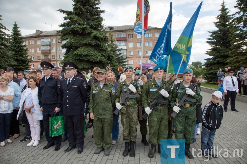 В Нижнем Тагиле 148 молодых полицейских торжественно принесли присягу