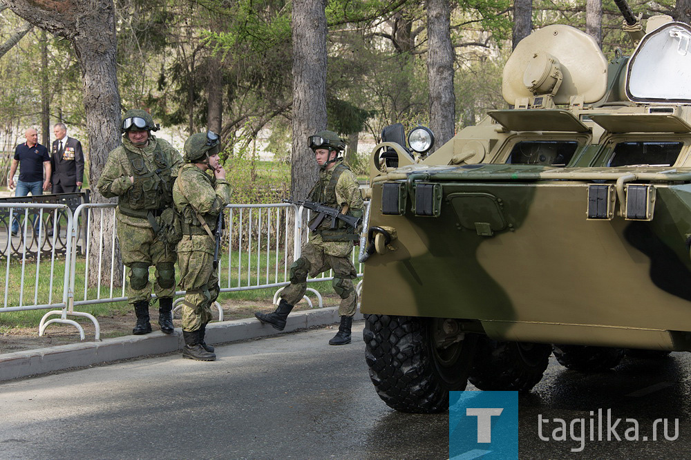 Подготовка военной техники для участия в параде Победы