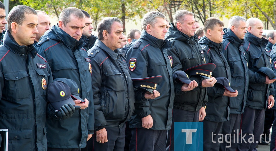 Полицейские Нижнего Тагила присоединились к всероссийской акции «Работайте, братья!»