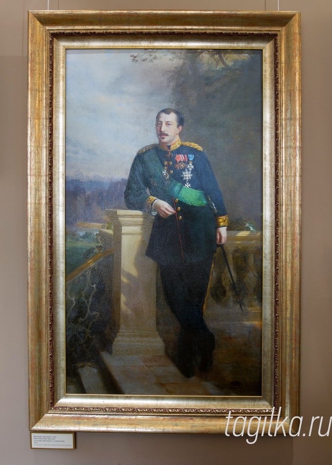 «История любви. Портреты рассказывают»

Киевский городской голова
Павел Павлович Демидов
в мундире придвоного егермейстера.
1873 год.
С оригинала Афанасия Ефимовича Рокачевского

Но рядом с этими прославленными мужчинами жили и любили те, кто не заявил о себе громко в истории, и чья деятельность чаще всего ограничивалась рамками семьи и светского салона, – матери, сестры и жены. Их внутренняя, семейная и личная жизнь считалась вторичной и мало существенной с точки зрения истории. Осталось немного свидетельств о счастливых или драматичных женских судьбах, но от этого они не стали менее интересными и значимыми.