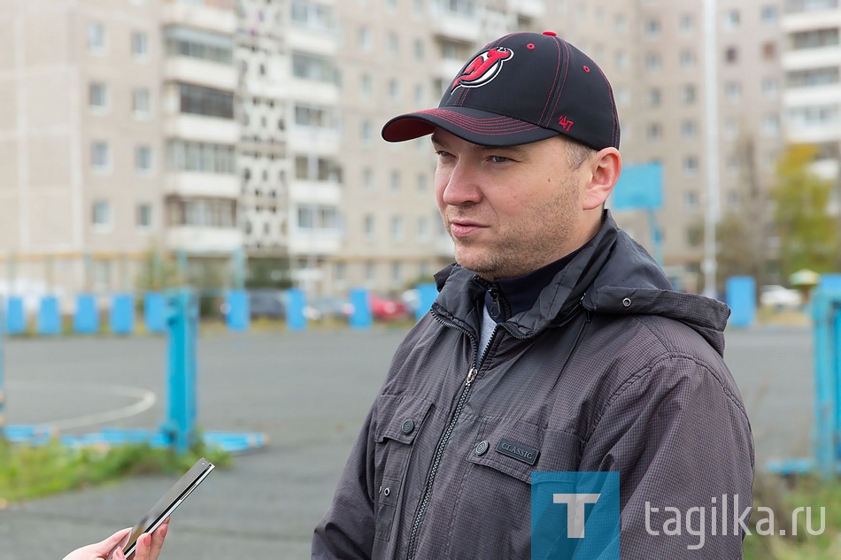 Корт на Володарского. Реконструкция.

Юрий Бессонов.

- В прошлом году тоже заявлял корт на этот конкурс, но слишком позд­-
но о нем узнал: до окончания оставалось дней двадцать, и мы не успели
собрать нуж­ное количе­ство голо­сов, - ска­зал Юрий Бессонов.
– Сейчас перебрались на третье место в самый последний момент, долгое время шли пя­тыми. Спасибо всем, кто про­голосовал!