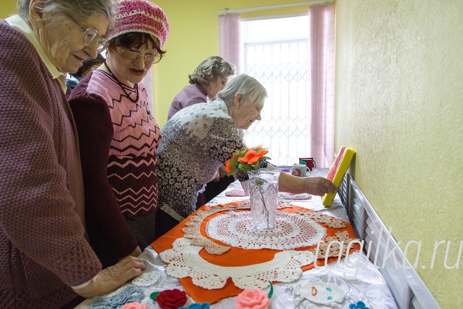 Выставка пенсионеров "Кружева".