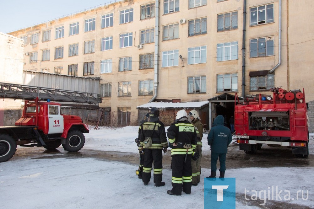 В подвале тагильского вуза произошел пожар