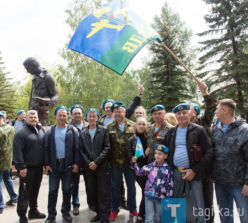 В Тагиле отмечают День ВДВ