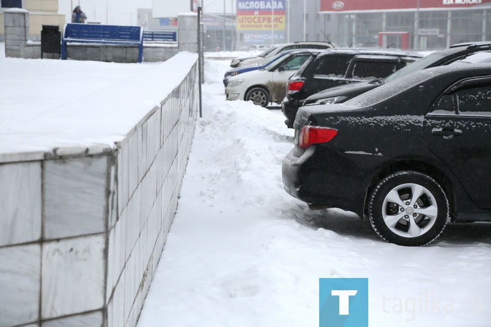 Уборка продолжается.