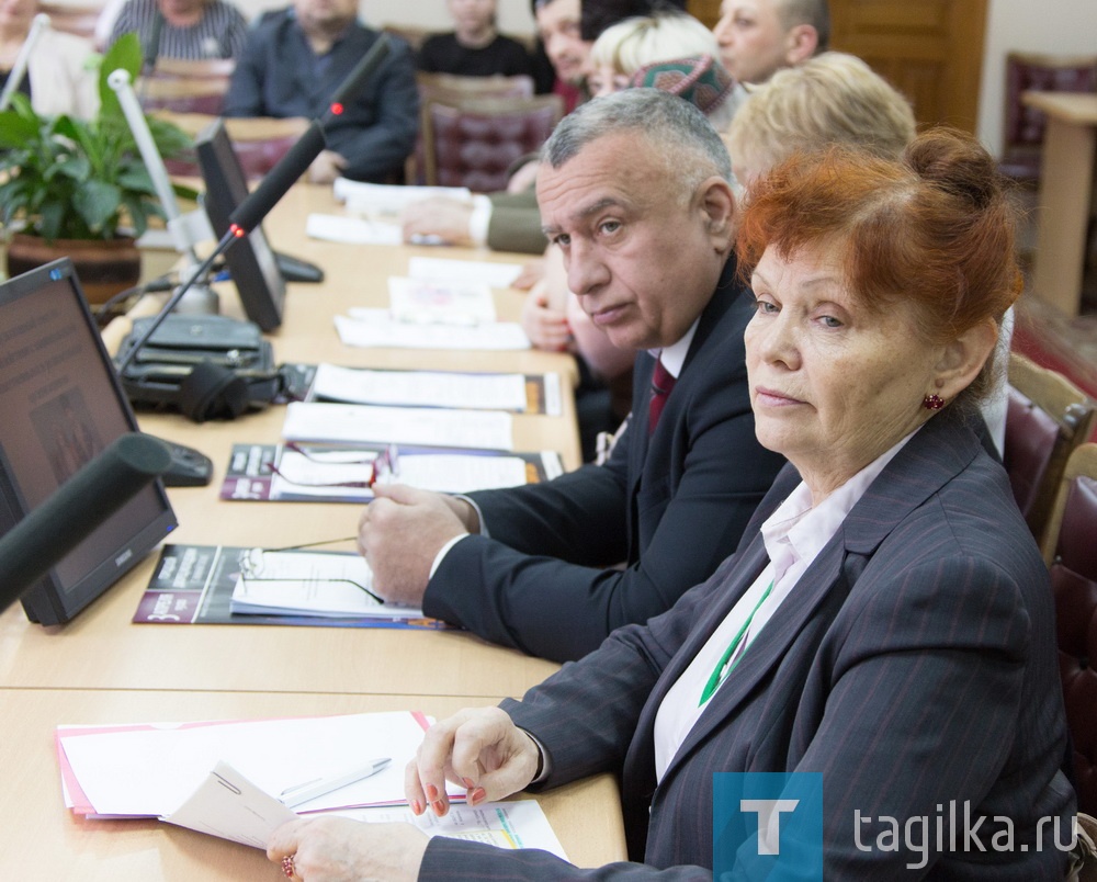 Председатель местной организации развития и сохранения культуры башкирского народа «Курултай башкир Нижнего Тагила» Лилия Халитова рассказала об открытии офис-музея башкирской народной культуры. «Помещение под музейное пространство выделено администрацией города, а представители национальной диаспоры собрали экспозицию. Особый интерес у посетителей вызывает ручная мельница, самовары и предметы быта, которые хранились в семьях и передавались от поколения к поколению», - отметила она. Лилия Халитова поблагодарила всех, кто помогает в общественной деятельности, и отметила большую роль НКО в укреплении культурного содружества между представителями разных национальностей.