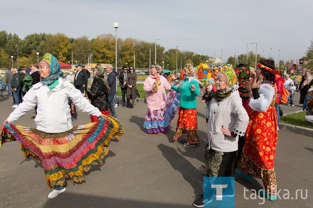 В парке «Народный» проходит IV народный фестиваль «Тагильский калейдоскоп»