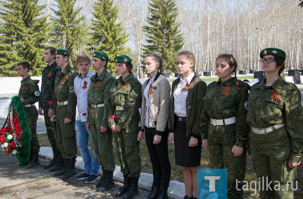 В Нижнем Тагиле захоронили останки летчика, погибшего в 1942 году