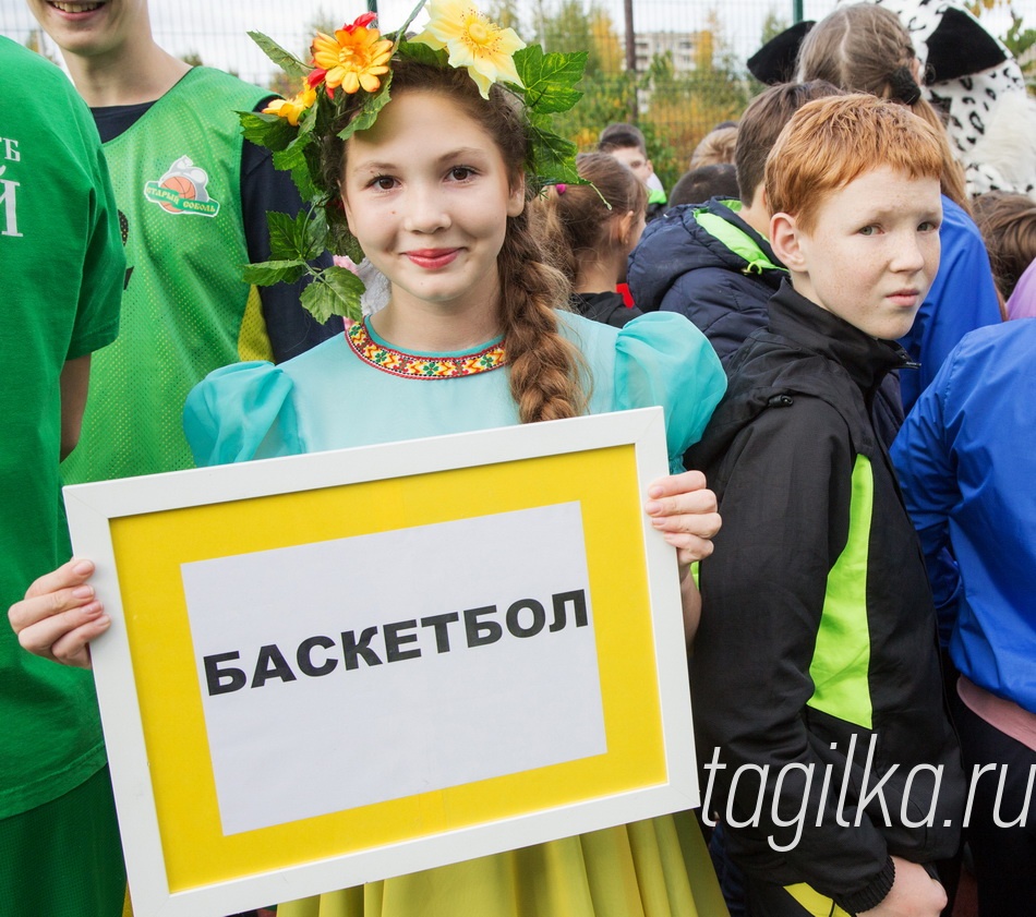 Открытие стадиона в школе N69