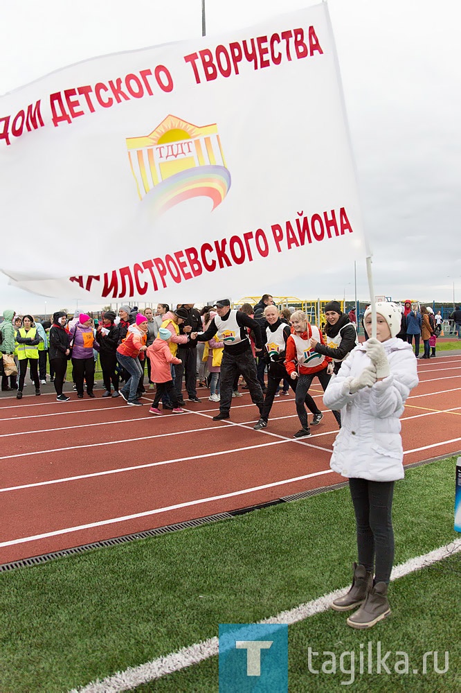 Молодые педагоги сразились на стадионе сотой