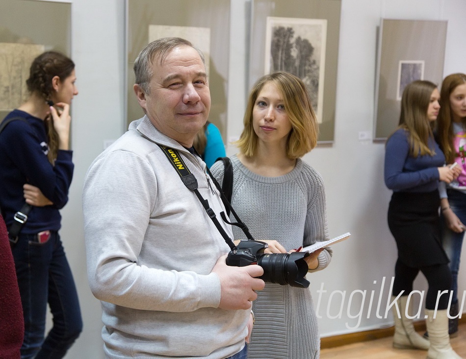 «Таинственно шумит лесная тишина…» Графика.