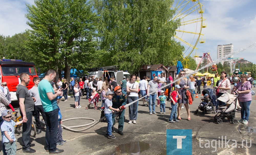 День защиты детей в парке Бондина