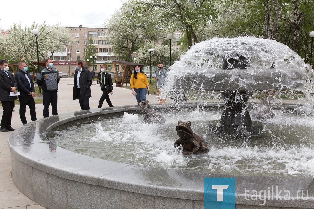 Глава Нижнего Тагила оценил благоустройство Пионерского сквера