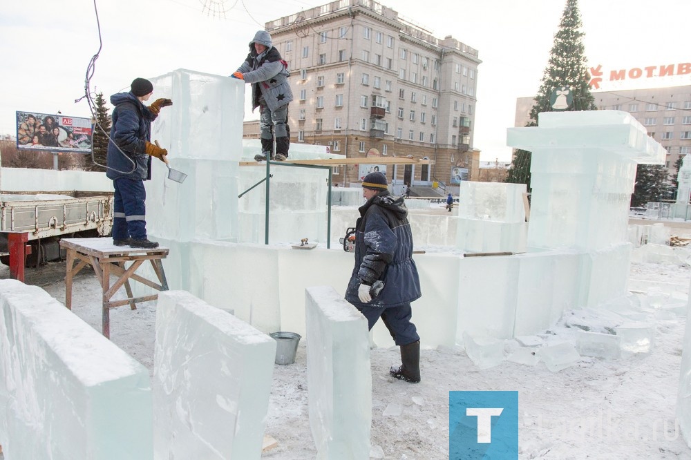 Строительство ледового городка. 12.12.2018.