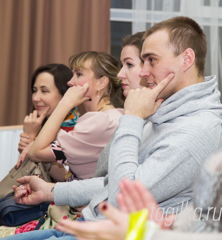 Награждение молодых предпринимателей.