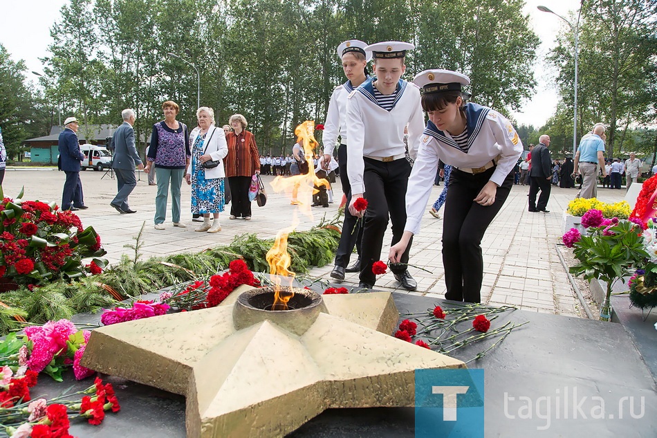 Траурный митинг. Мемориал "Рогожино"