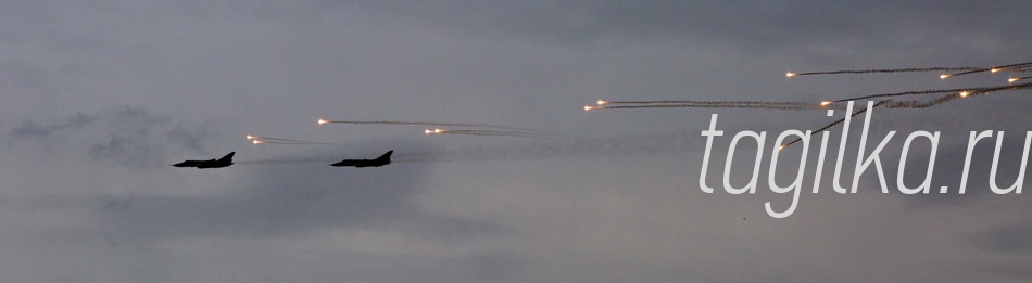 RUSSIA ARMS V NEBE...