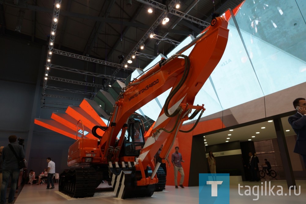 Мэр Нижнего Тагила Сергей Носов посетил INNOPROM