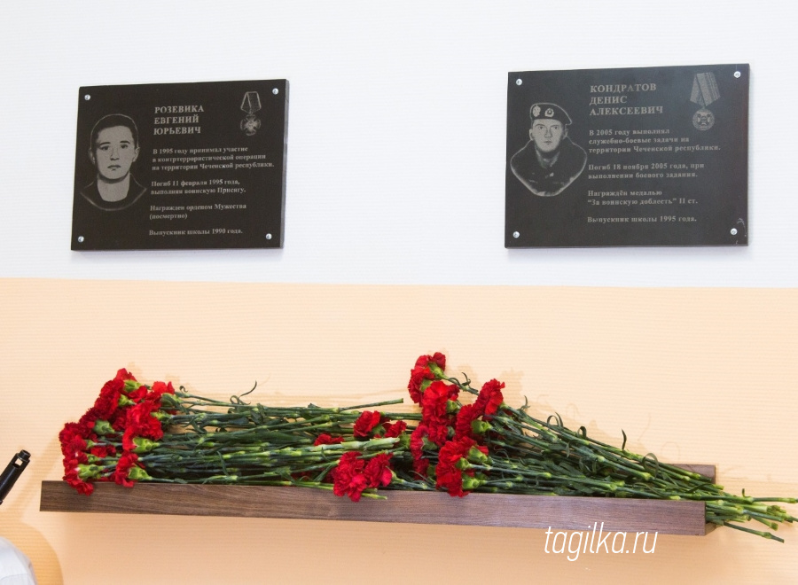 Береты пограничные, форма полевая