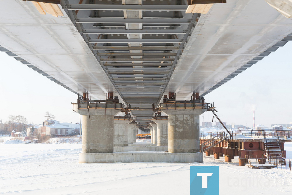 Новый мост соединил два берега Тагильского пруда