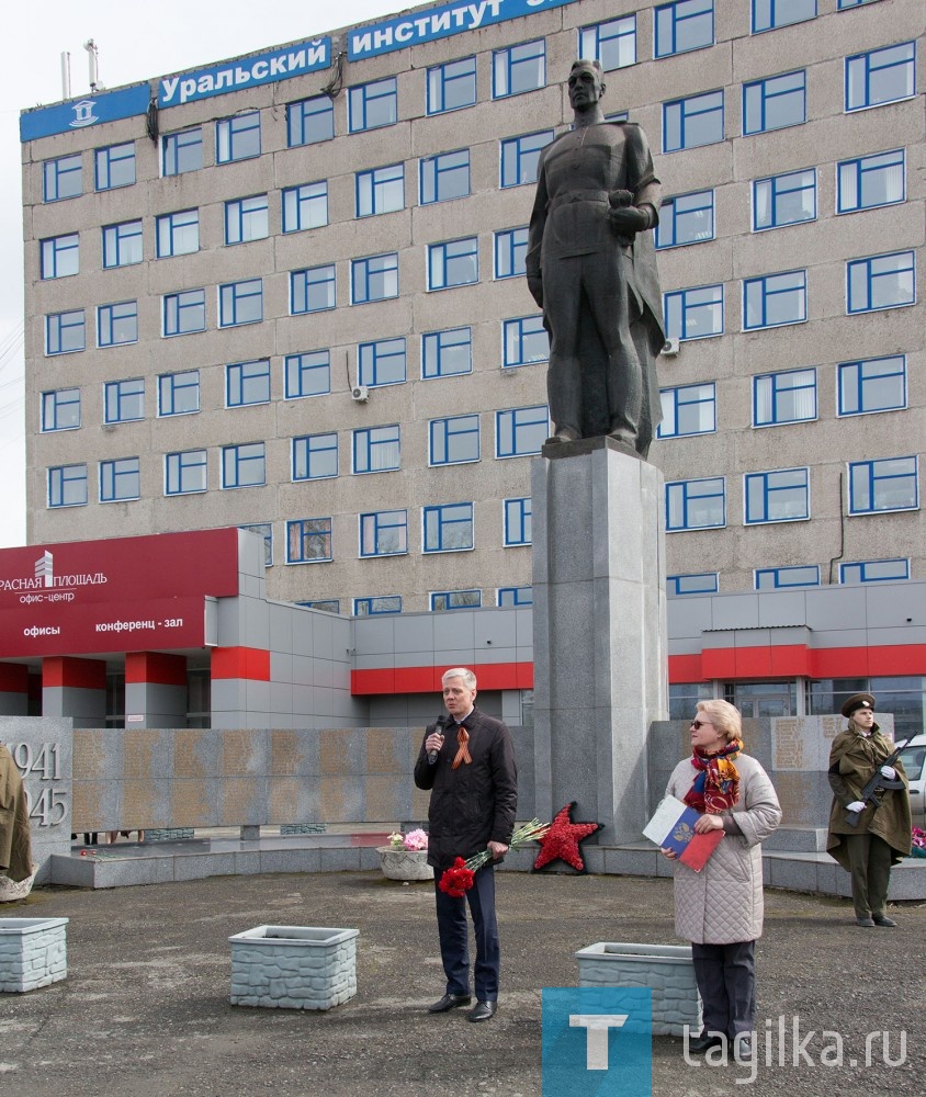 В день Великой Победы мы склоняем головы перед светлой памятью