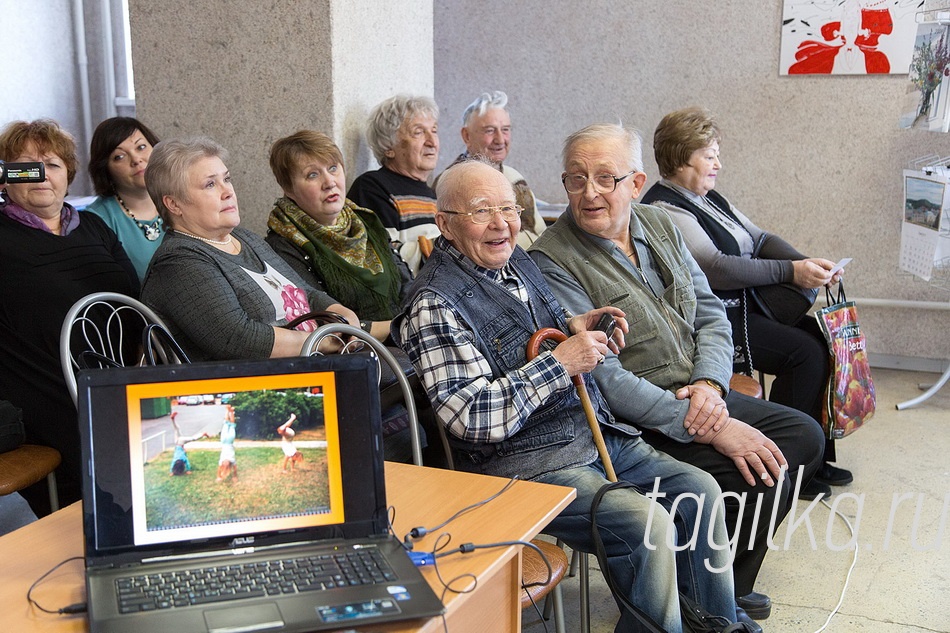 Выставка « Я – время. Календари». Фотограф Сергей Кузнецов.