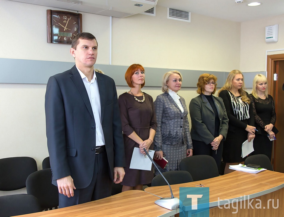 Депутаты не хотели, чтобы Владимир Радаев ушел из гордумы.