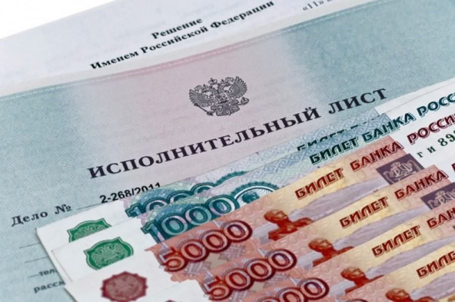 Как рассчитываются алименты, если плательщик находился на больничном?