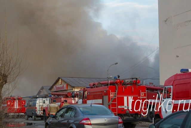 Пожар на хлебокомбинате не вызовет перебоев с поставками хлеба в Нижнем Тагиле