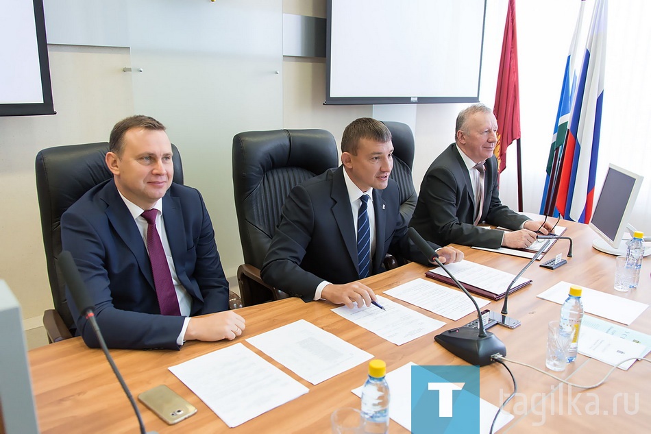 Депутаты не хотели, чтобы Владимир Радаев ушел из гордумы.