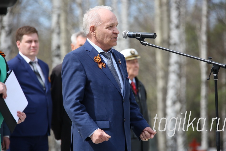 Великой Победе – 70 лет! Мемориал центрального городского кладбища «Рогожино»

Валерий Якушев. Депутат Государственной Думы