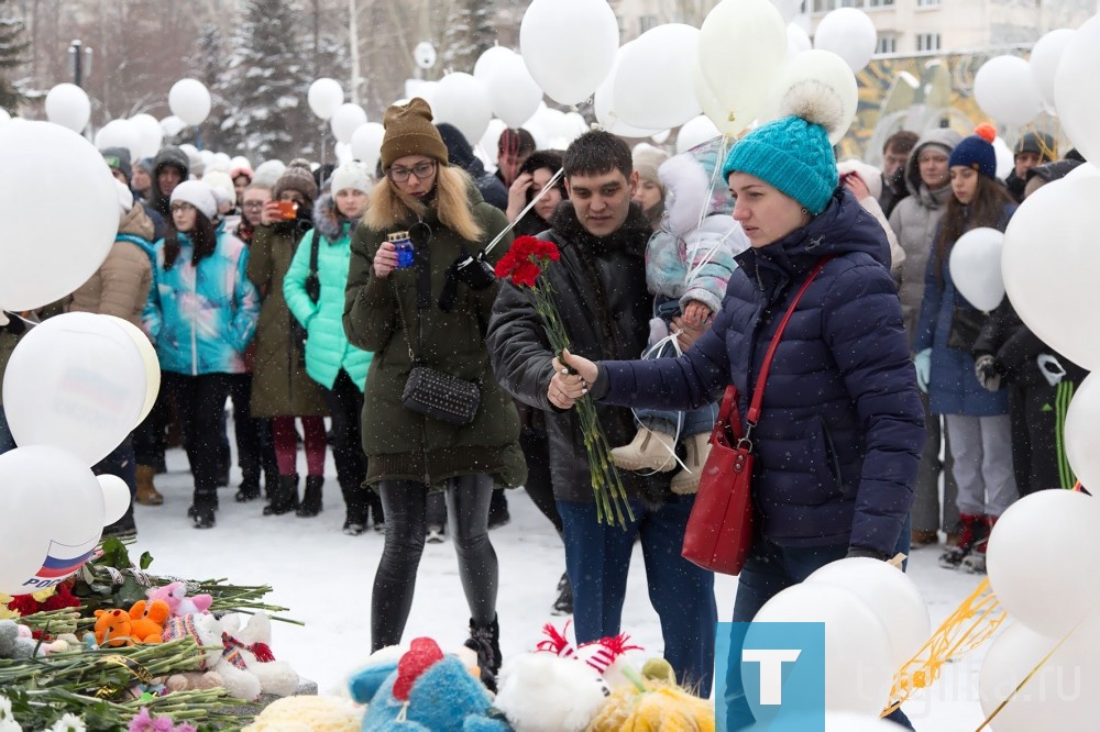  «Минута молчания» в память о погибших на пожаре в Кемерово