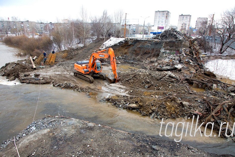 Строительство моста на 29.03.2016г.