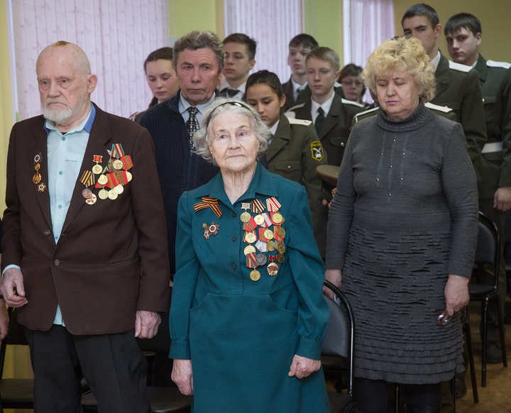 В память о защитниках Сталинграда
Участники торжественной части почтили минутой молчания память погибших в Сталинградской битве. 