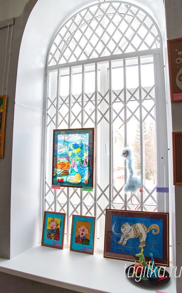 Выставка «Краски впечатлений».