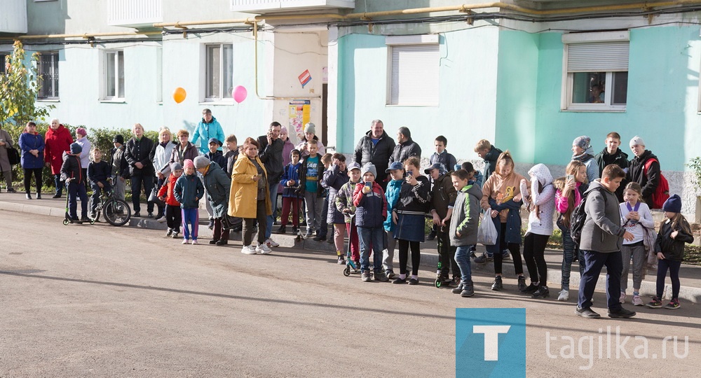 В Нижнем Тагиле отпраздновали завершение реконструкции дворов в районе ВМЗ