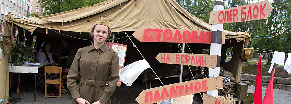 У медицинского колледжа развернулся эвакогоспиталь