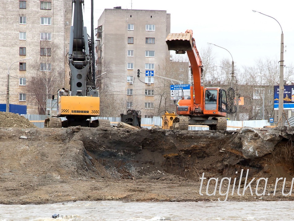 Половодье. Мост по Фрунзе.