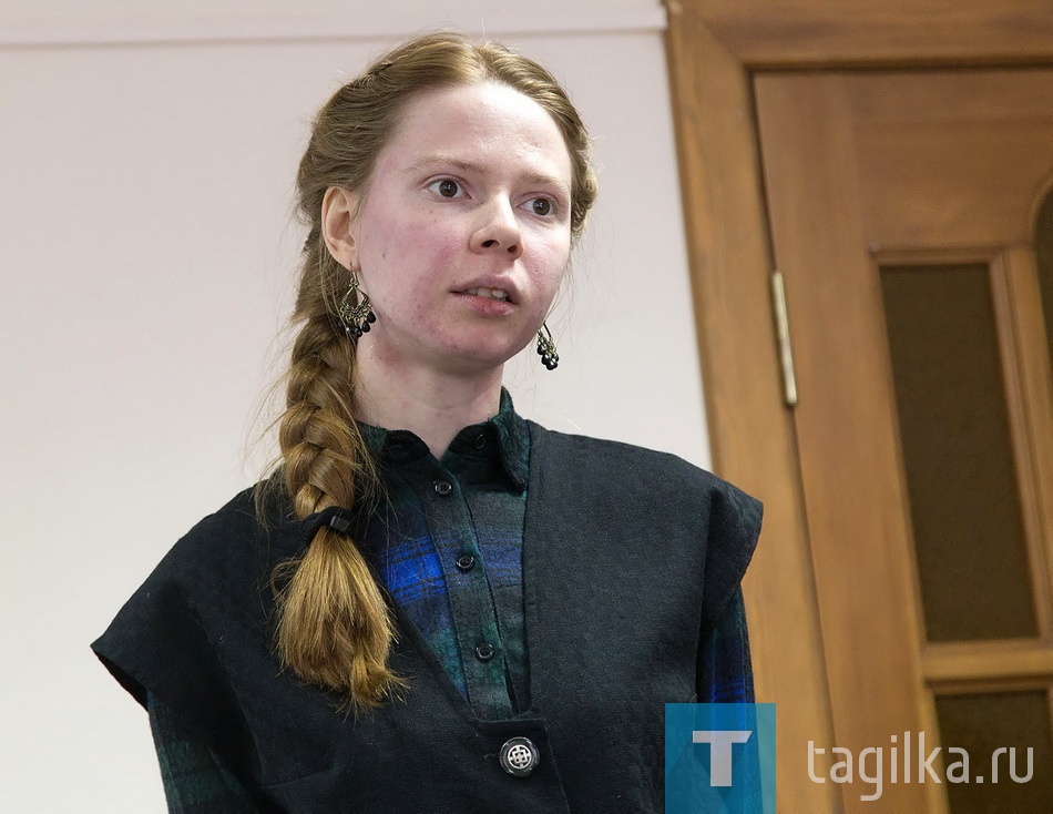 Алена Лоськова.
