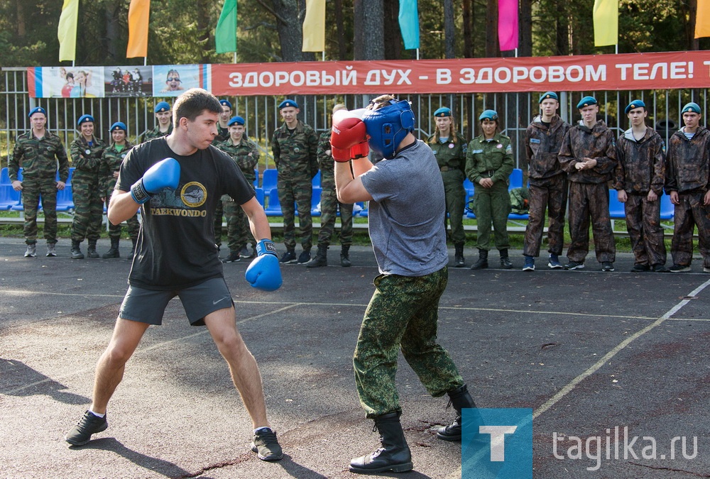 Под Нижним Тагилом проходят оборонно-спортивные сборы