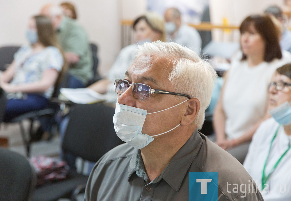 В Нижнем Тагиле обсуждали стелу и пилоны Привокзальной площади