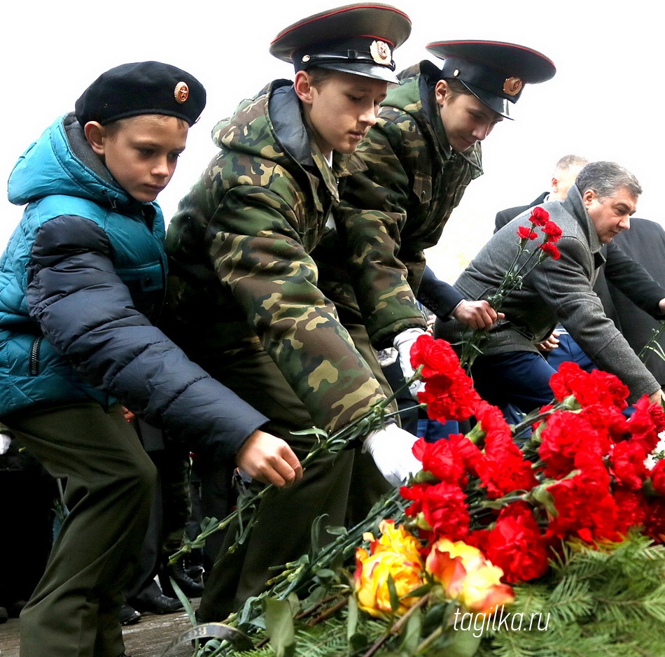 В Нижнем Тагиле открыли обелиск правоохранителям, погибшим при исполнении профессионального долга