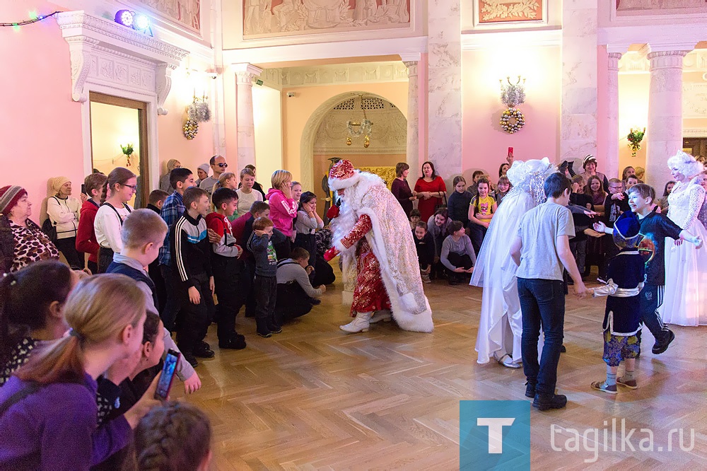 Новогодняя «Золушка» в тагильском театре